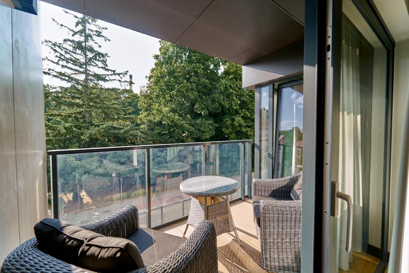 Laguna Ogrody Pieniawskie 33 Emerald Vip-Z Balkonem Polanica-Zdroj Luaran gambar